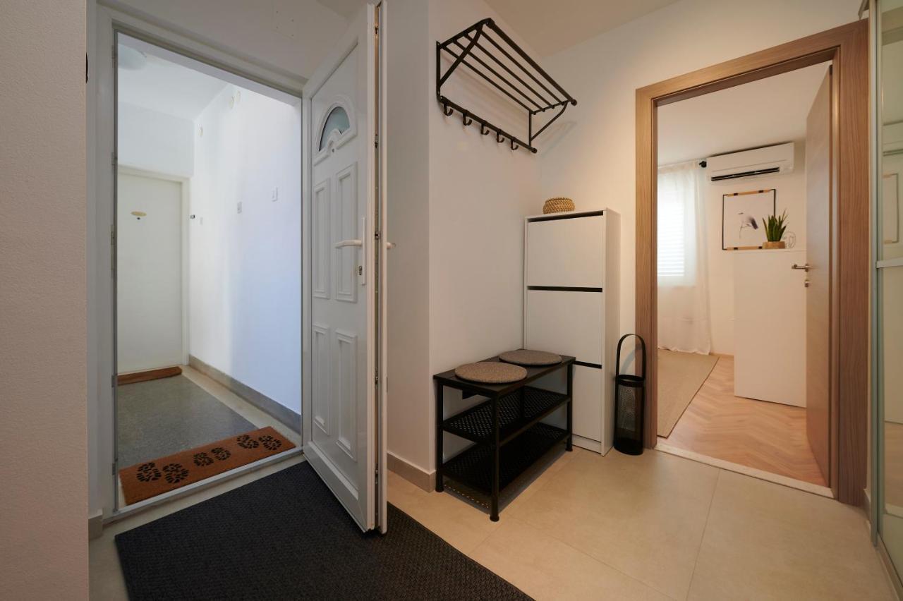 Apartman Miro - Center Of Трогир Екстериор снимка